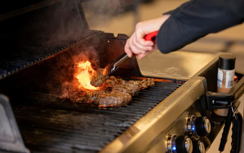 The Art of Reheating Steak: Savoring Leftover Goodness
